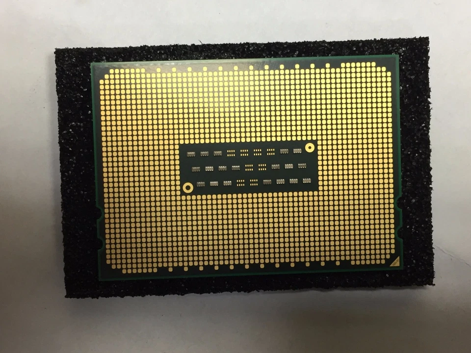AMD Opteron 6166HE 1.8Ghz 12-Core Processor OS6166VATCEGO 633545-001 596136-002 - Image 2 of 4