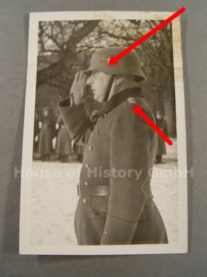 110263, Portrait: Oberstleutnant des Heeres mit Stahlhelm M-35, Abzeichen, Helm