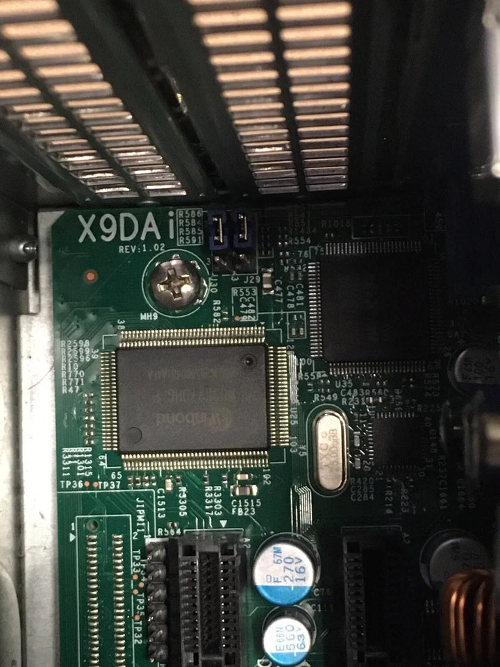 Supermicro SYS-7037A-i server 732-9 Scheda Madre X9DAi - 48Gb Ram - 2 Cpu Xeon - Immagine 4 di 4