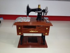 Carillon a forma Macchina da cucire music con casetto organizer musica