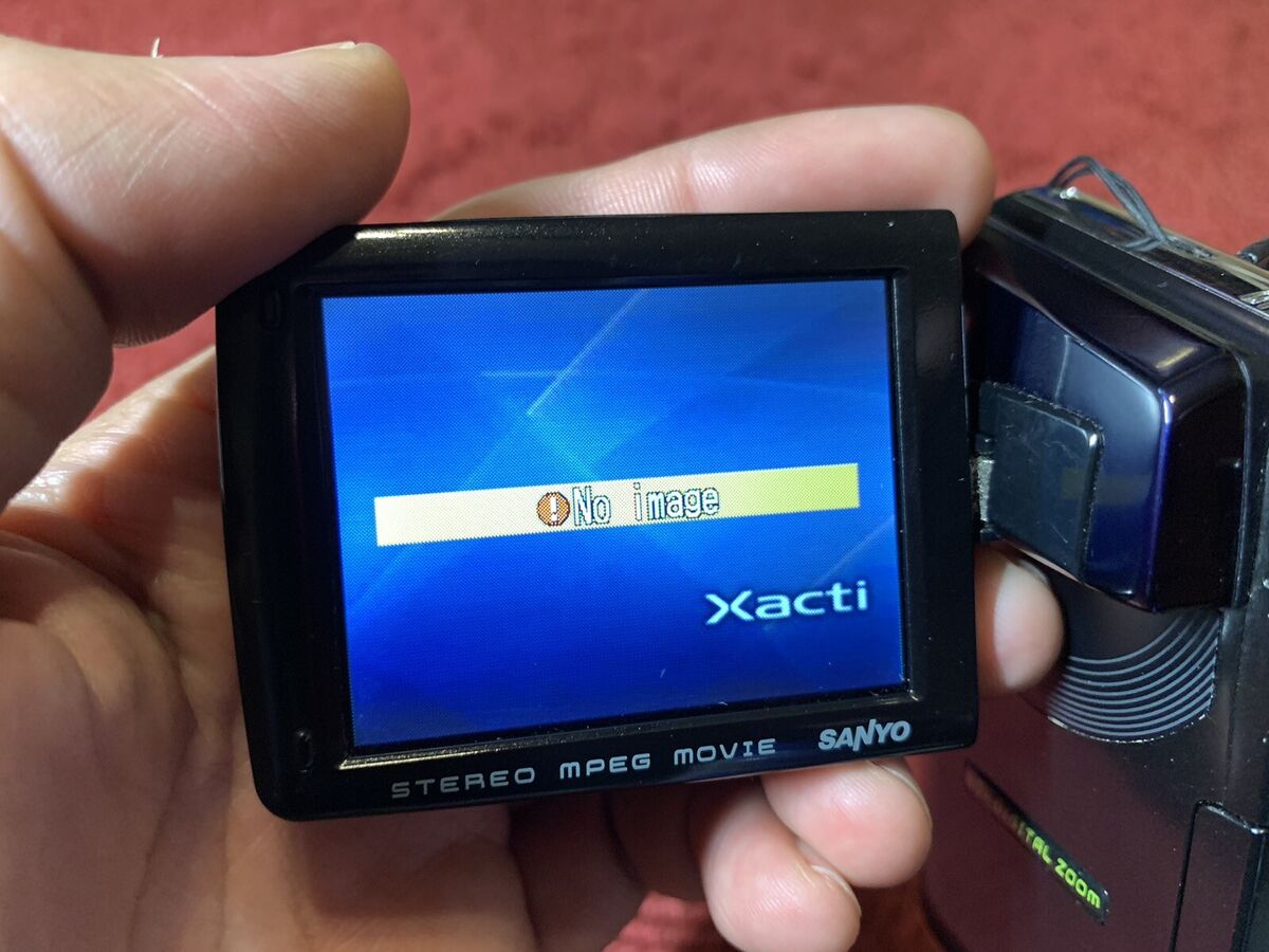 Sanyo XACTI VPC-CG6 Digital Movie Camera MPEG-4 Digicam Sanyo XACTI VPC-CG6 Digital Movie Camera MPEG-4 Digicam
