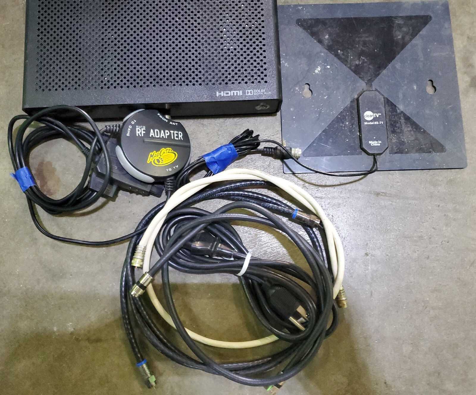 **Lot of 10 Items** Cable Boxes, Digital Antennas, Router, Adapter