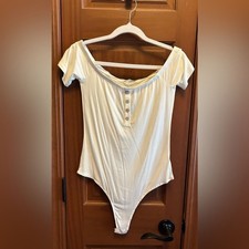 Women's Cream Button-Down Bodysuit Size Medium NWT