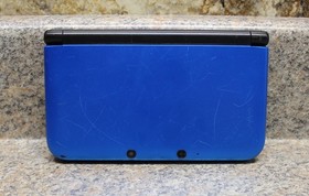 Nintendo 3DS XL w/ Charger