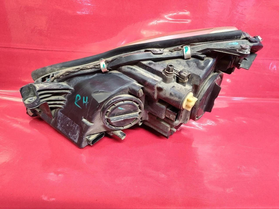 06-11 Lámpara Faro PASAJERO DERECHO MERCEDES CLASE CLS con iluminación halógena Foto 3 de 4