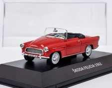 Skoda Felicia Roadster (1962) rot + Plexiglasbox DeA 1:43