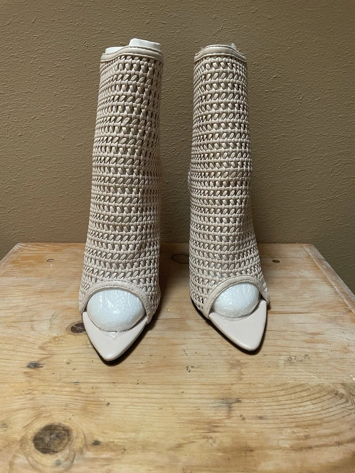 NIB Cape Robbin Beige Stretch Peep Toe Heels Size 8 - Image 2 of 4