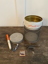 Vintage Kleer-Vue Cricket Box Made USA Fishing Bait Box NICE + Hooks Bobber ++