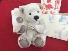 Steiff Classic Teddy Bear- EAN 039676