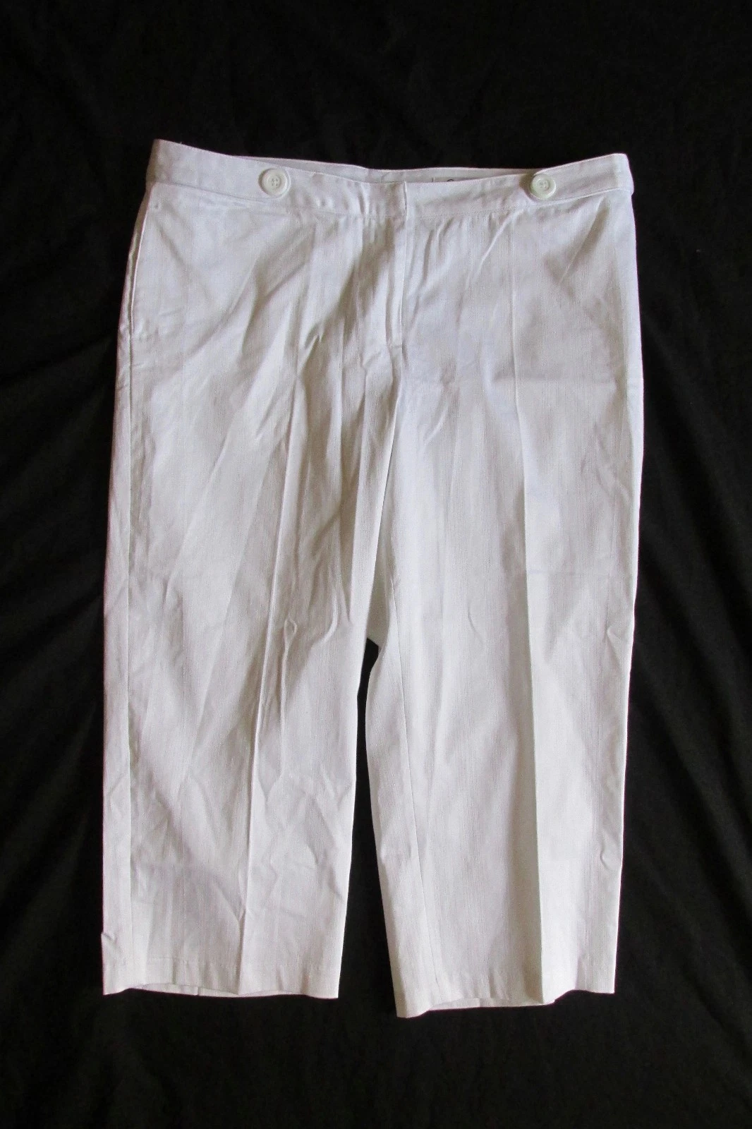 New Women's Greg Norman GN Golf Capris $69 White Tapered Cropped Pants Size 12