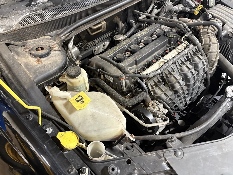 Compresor de aire acondicionado usado se adapta a: Chrysler 200 2014 2,4 L desde 08/03/2011 grado A Foto 2 de 4