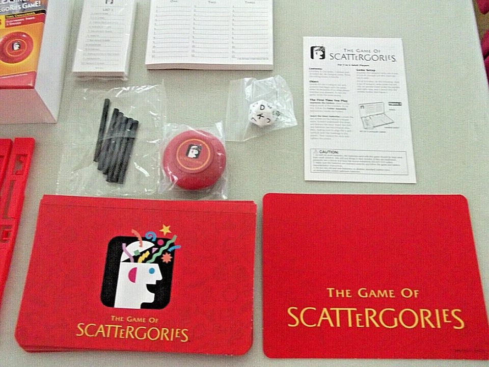 NEW In Open Box Vintage 2001 THE GAME OF SCATTERGORIES Family Board Game - Image 4 of 4