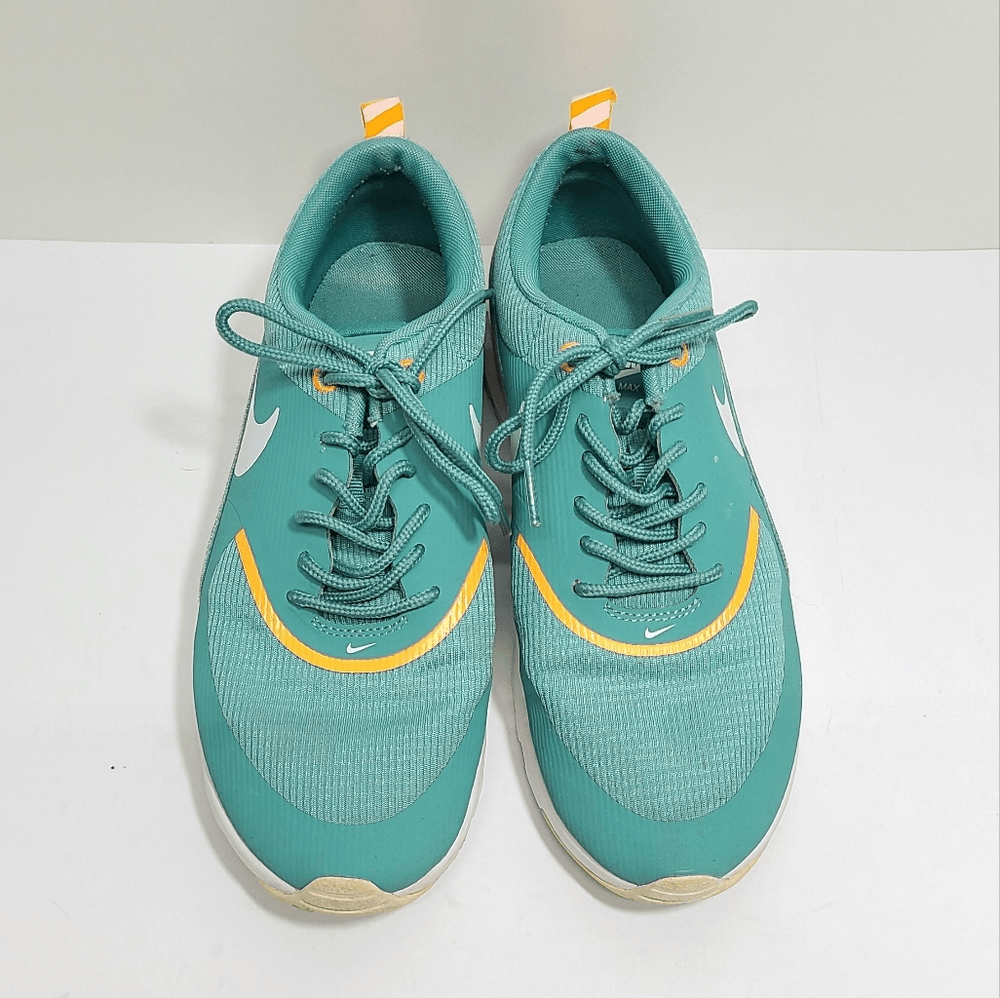 air max thea green womens
