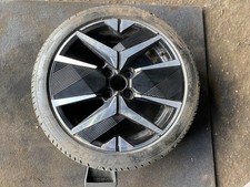 PEUGEOT 208 MK2 GT ALLOY WHEEL AND MICHELIN TYRE 205/45 R17 9851308480 4.43mm