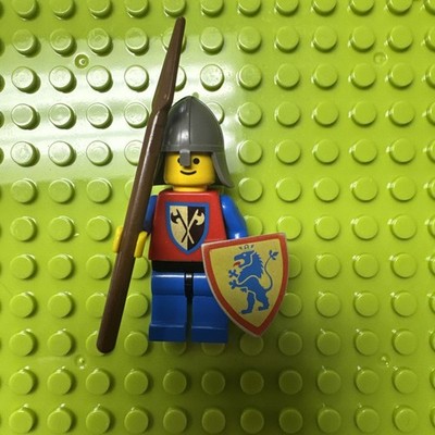 Lego Crusader Axe Knight Minifigure Castle cas108 6062 6080 CMF Lot Rare Vintage