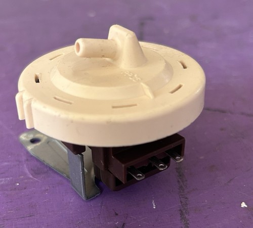 Original LG WM12336FD Waschmaschine Druckschalter 6600F A1704X