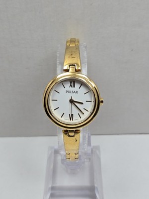 Pulsar by Seiko Womens Gold Tone Dress Watch Dainty Bracelet Quartz New Battery