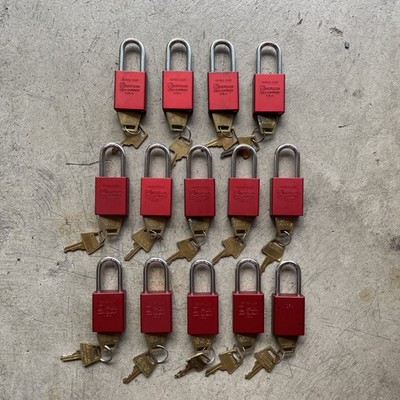 Lot of 14 Keyed AMERICAN LOCK PADLOCKS USA SERIES 1105 w/2 Keys Red