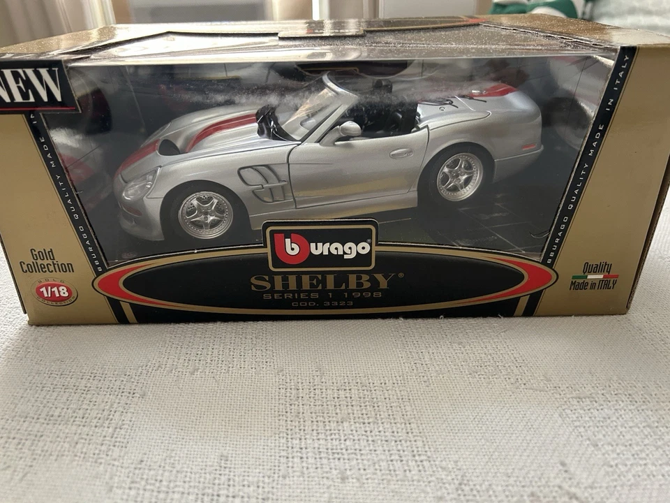 REDUCIDO: 1998 Shelby Serie 1 Firmado por Carroll Shelby Die Cast 1:18 Burago Nuevo en Caja Foto 2 de 4