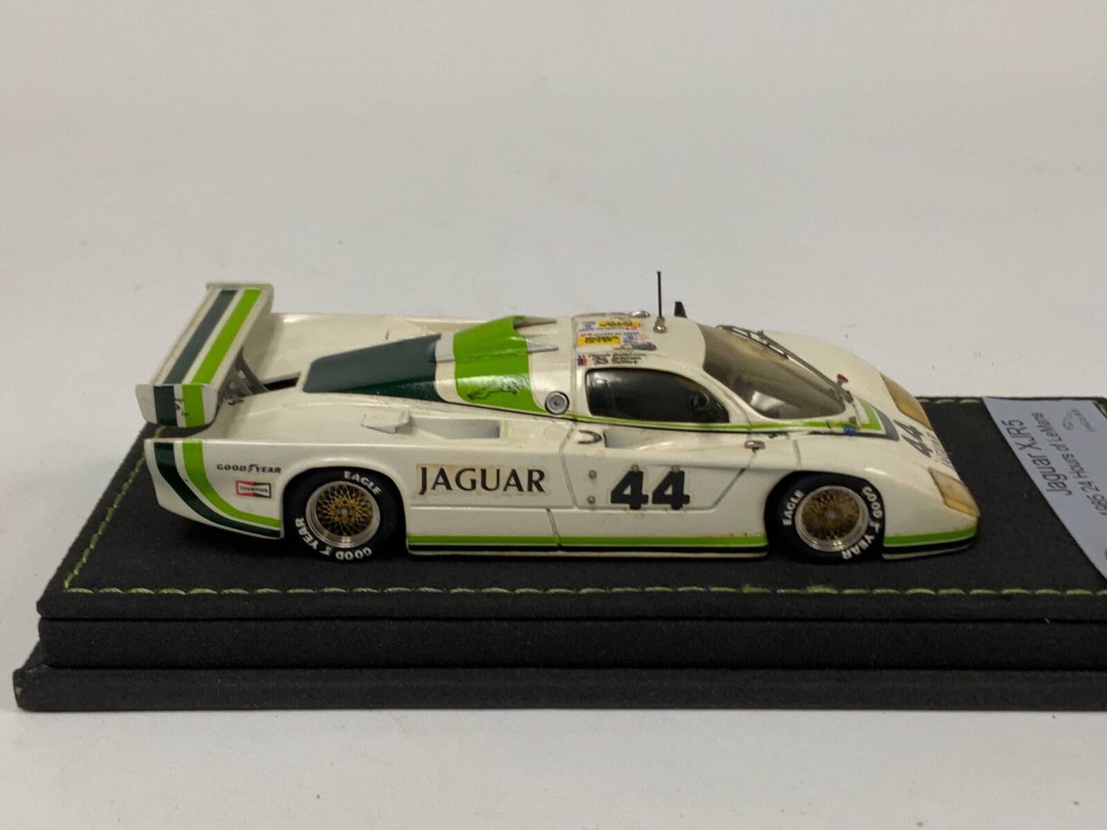 Picture 3 of 6