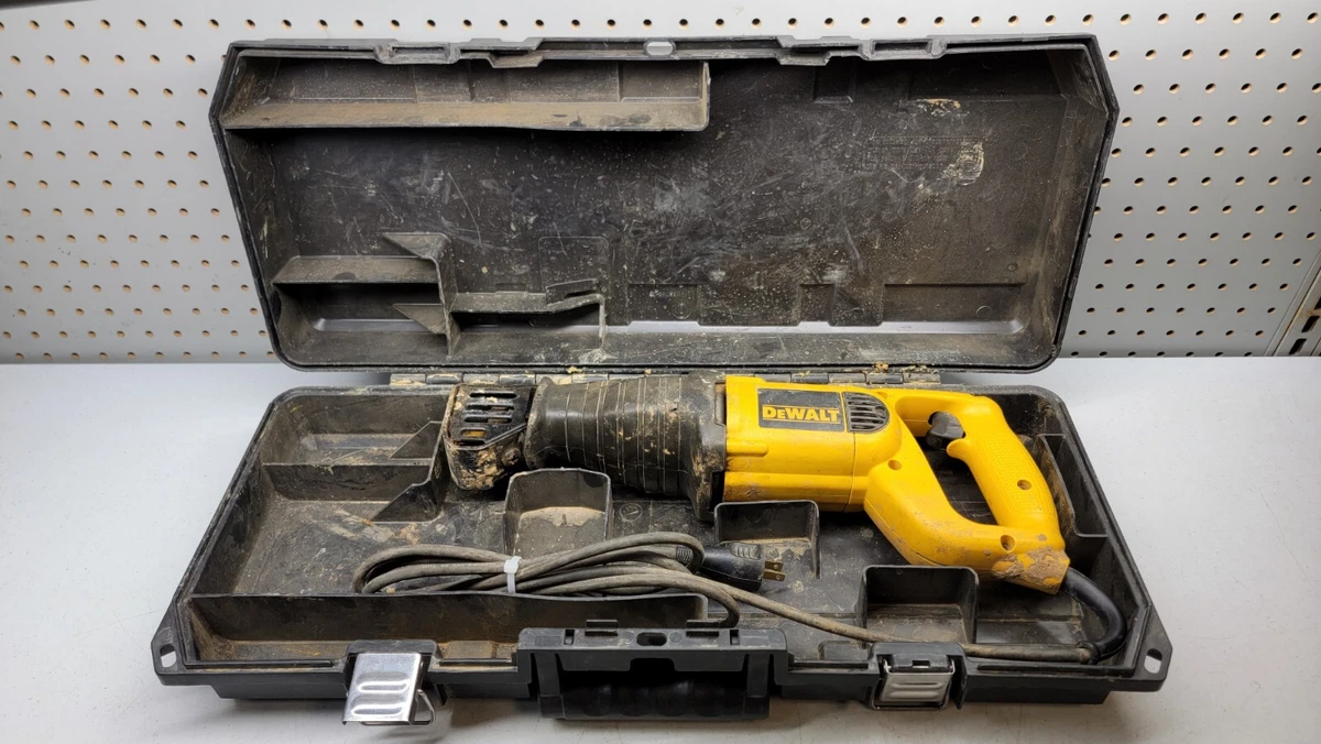 Dewalt dw303m reciprocating sale saw