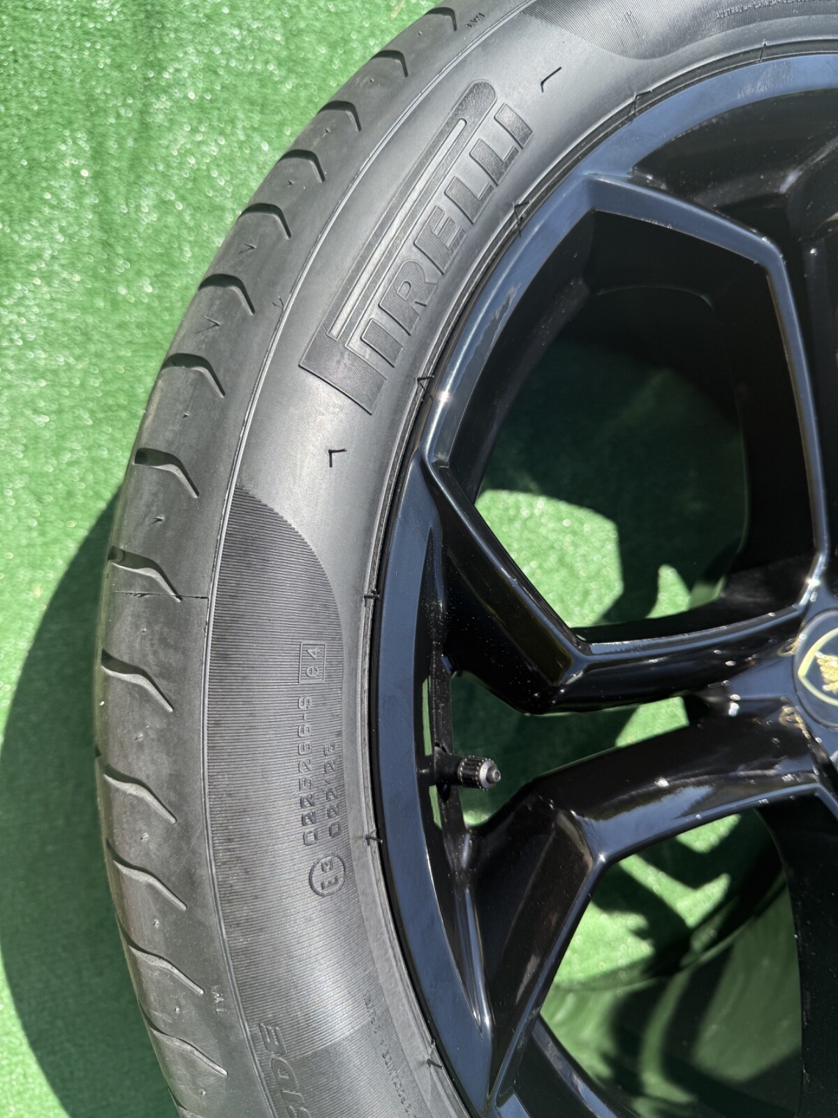 Aventador Wheel OEM Lamborghini  Perfect 20 Rear Iperione 470601025 LP700 LP