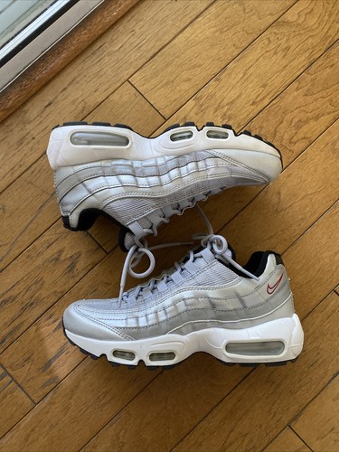 Nike 16 Silver Bullet Gem