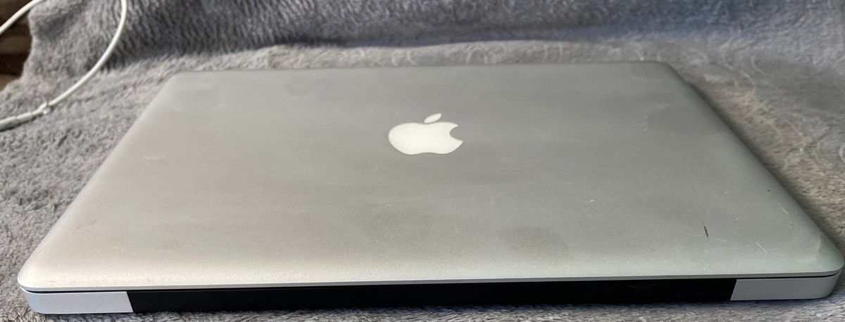 Apple MacBook Pro 13 Apple MacBook Pro 13