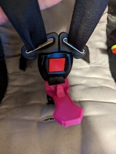 Car seat Buckle Release Aid for Toddlers