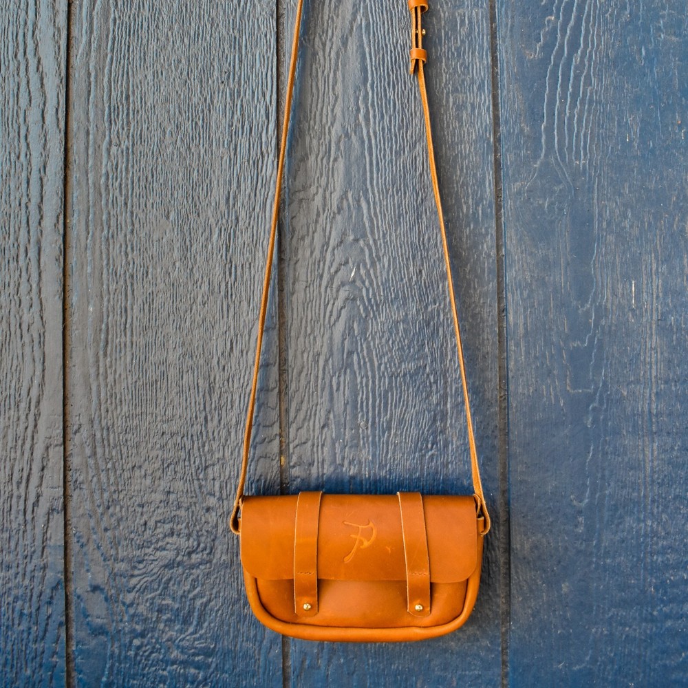 Fratres Stylish Belt Bag Purse for Hands-Free Convenience