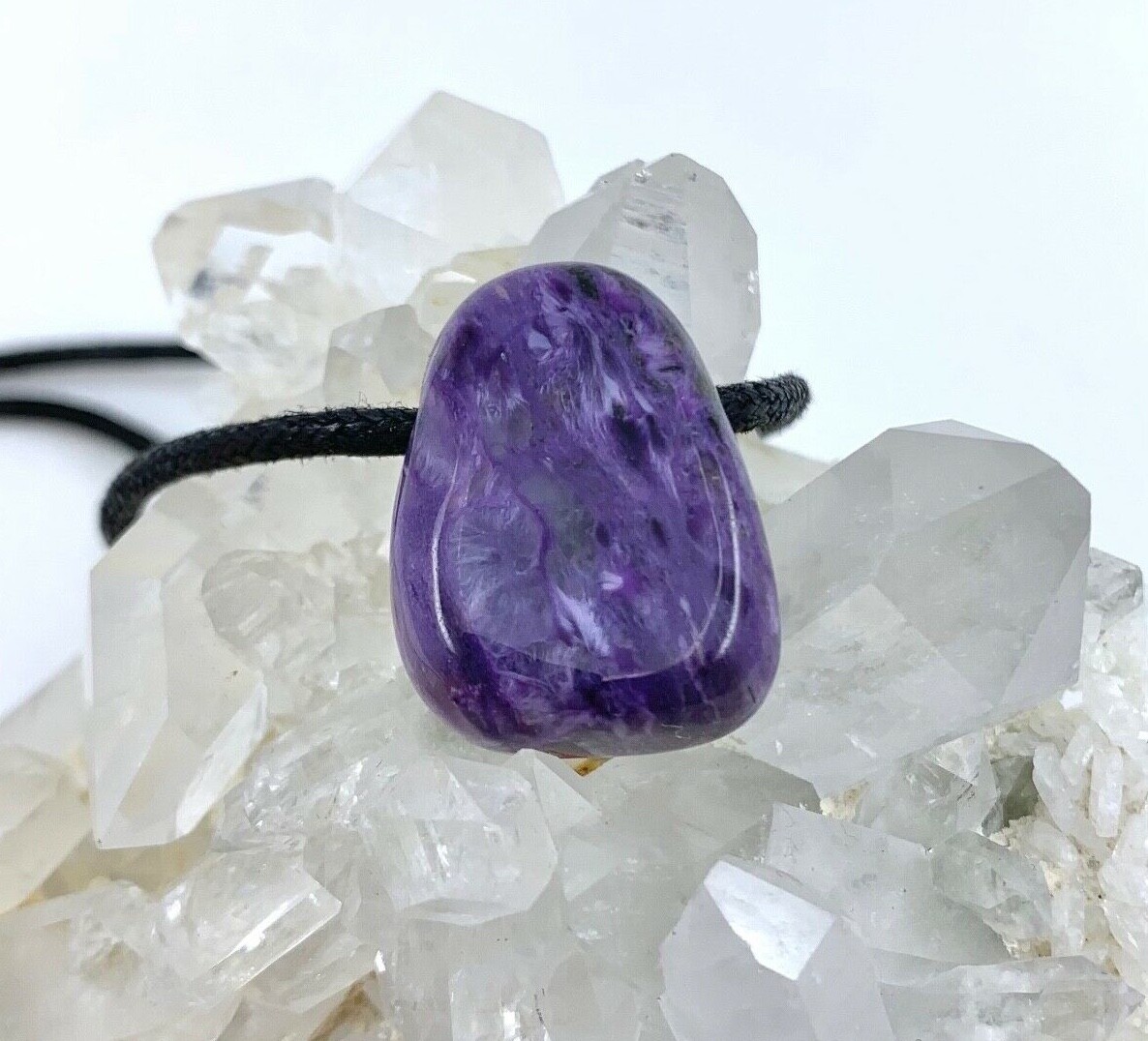 Pendentif en charoite naturelle 51 Cts pour surmonter les peurs et le stress