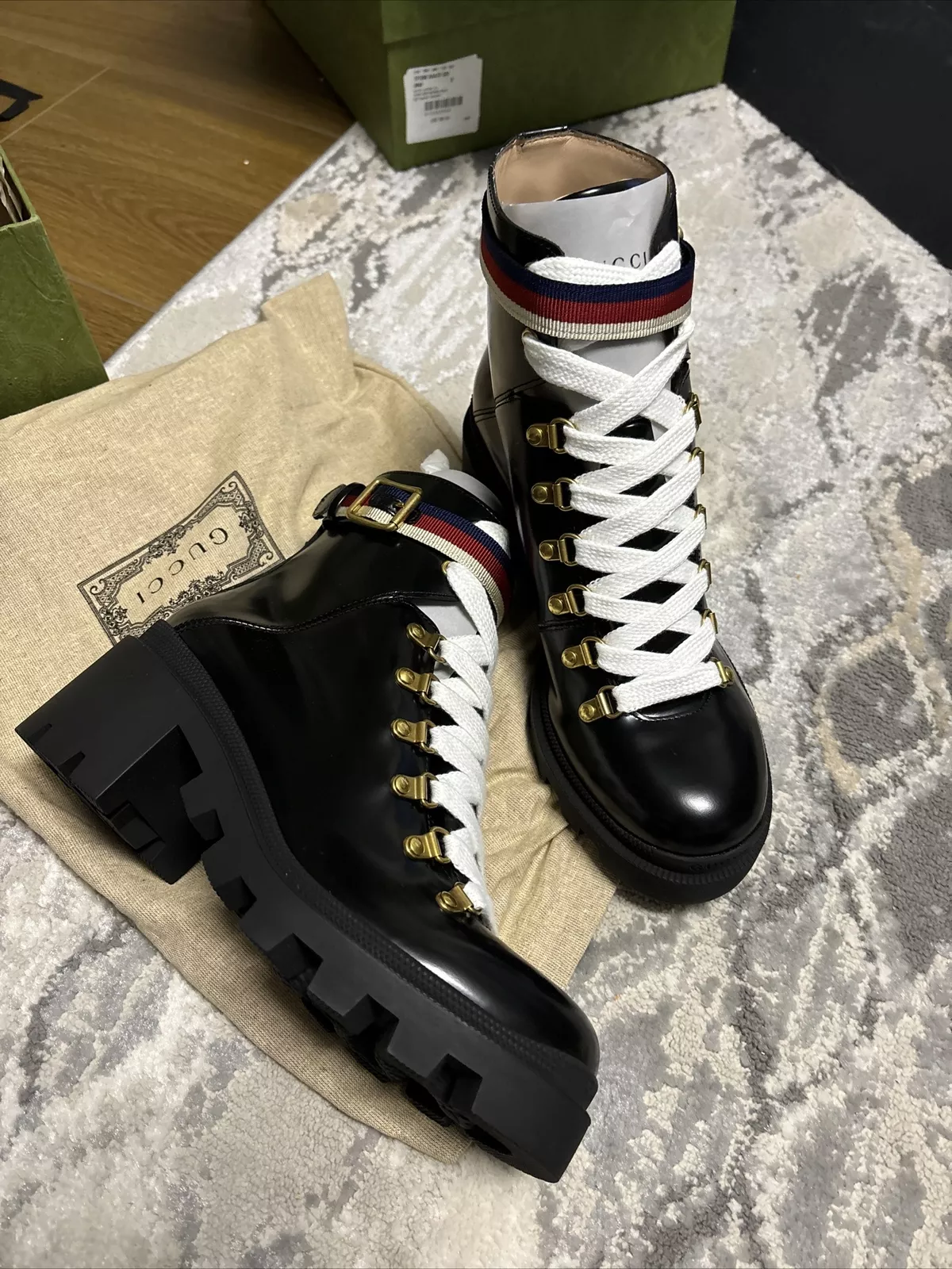 Bottes femme Gucci Combat cuir noir neuves 100 % authentiques pointure 36, 1150