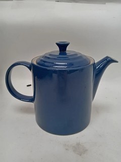 Le Creuset Blue Stoneware Teapot with Lid Traditional Ceramic