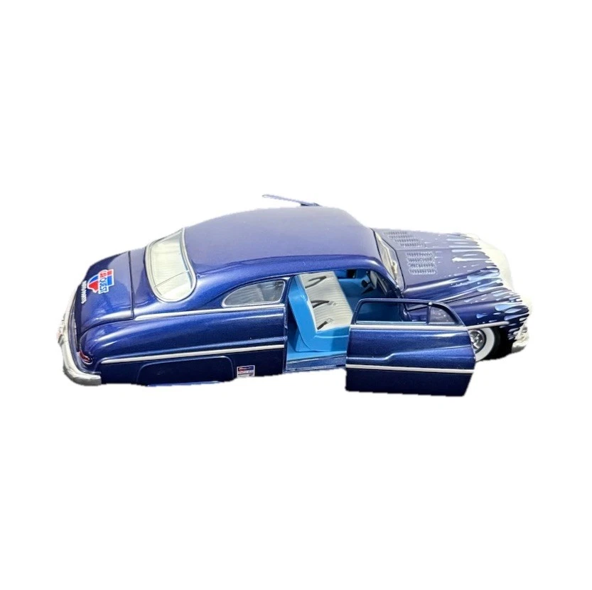 Vintage Die Cast Car Model Mercury Coupe 1949 1:24 2004 - Image 2 of 4