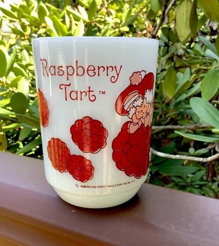 Vtg Raspberry Tart Mug Cup Milk Glass Anchor Hocking 1980 Strawberry Shortcake