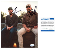 'Muscadine Bloodline' Country Band Duo Signed 8x10 Photo 'Me On You' ACOA