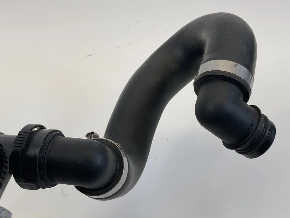 Chevrolet Sonic 2013-2018 bomba de inyección de aire secundaria con soporte 55569076 OEM Foto 3 de 4