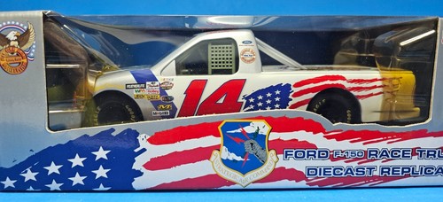 2003 1/24 RICK CRAWFORD #14 STRATEGIC AIR COMMAND FORD NASCAR SUPER TRUCK - Picture 3 of 10