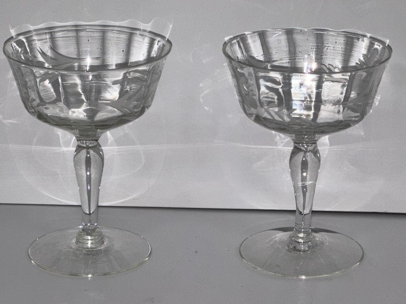 Set of 2 Vintage 6 oz Floral Etched Cocktail Sherbets Champagne Glasses 4.75"T
