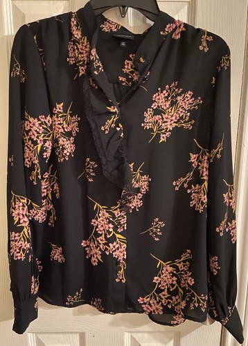 Who What Wear Women’s Ruffled Button Up Long Sleeve Black Floral Blouse Size M