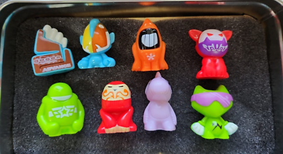 JDNA Gogo 90905 Crazy Bones Limited Edition Collector Tin 5 for