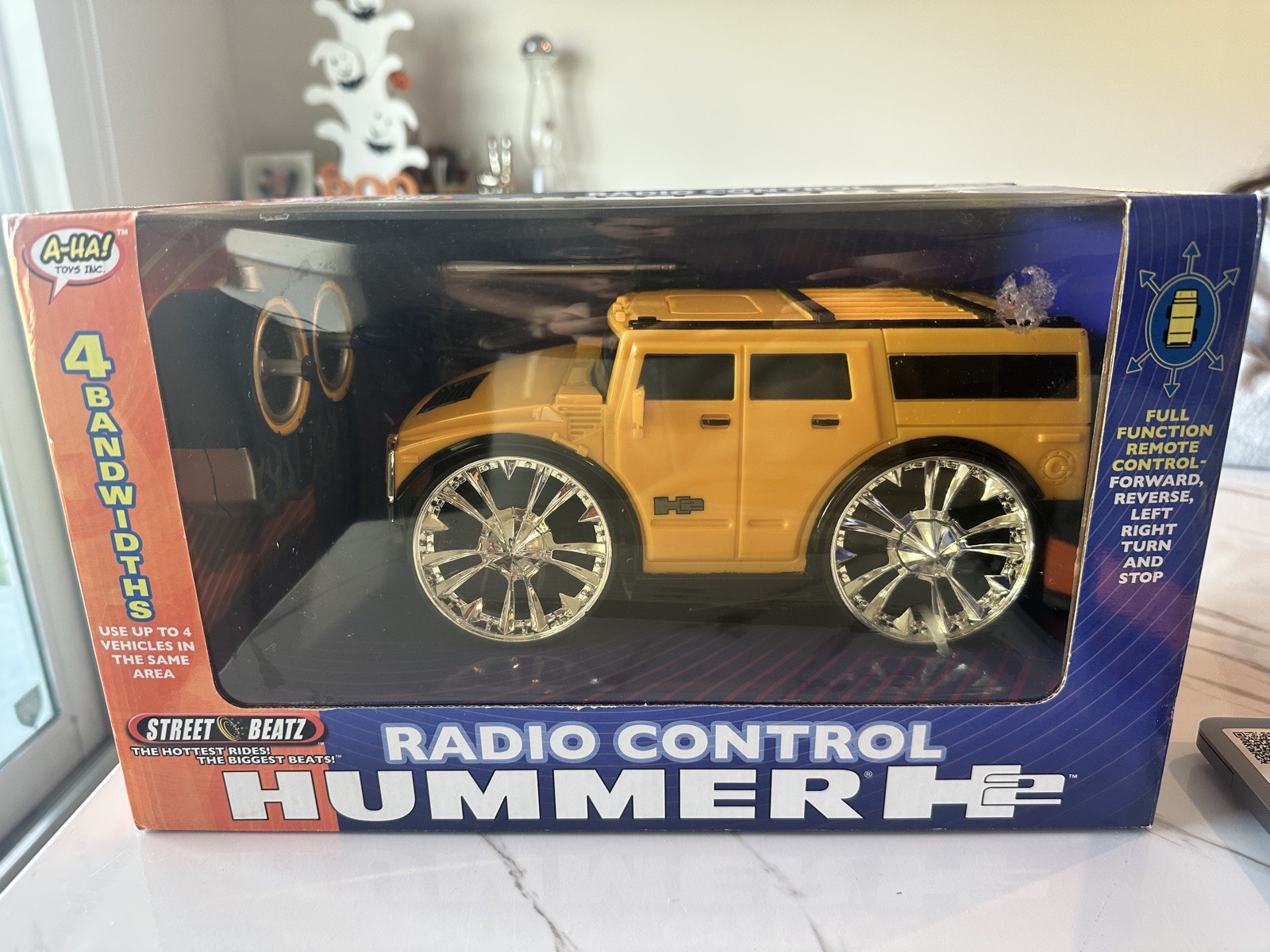 Vintage Radio Control Yellow Hummer H2 New In Box Street Bea