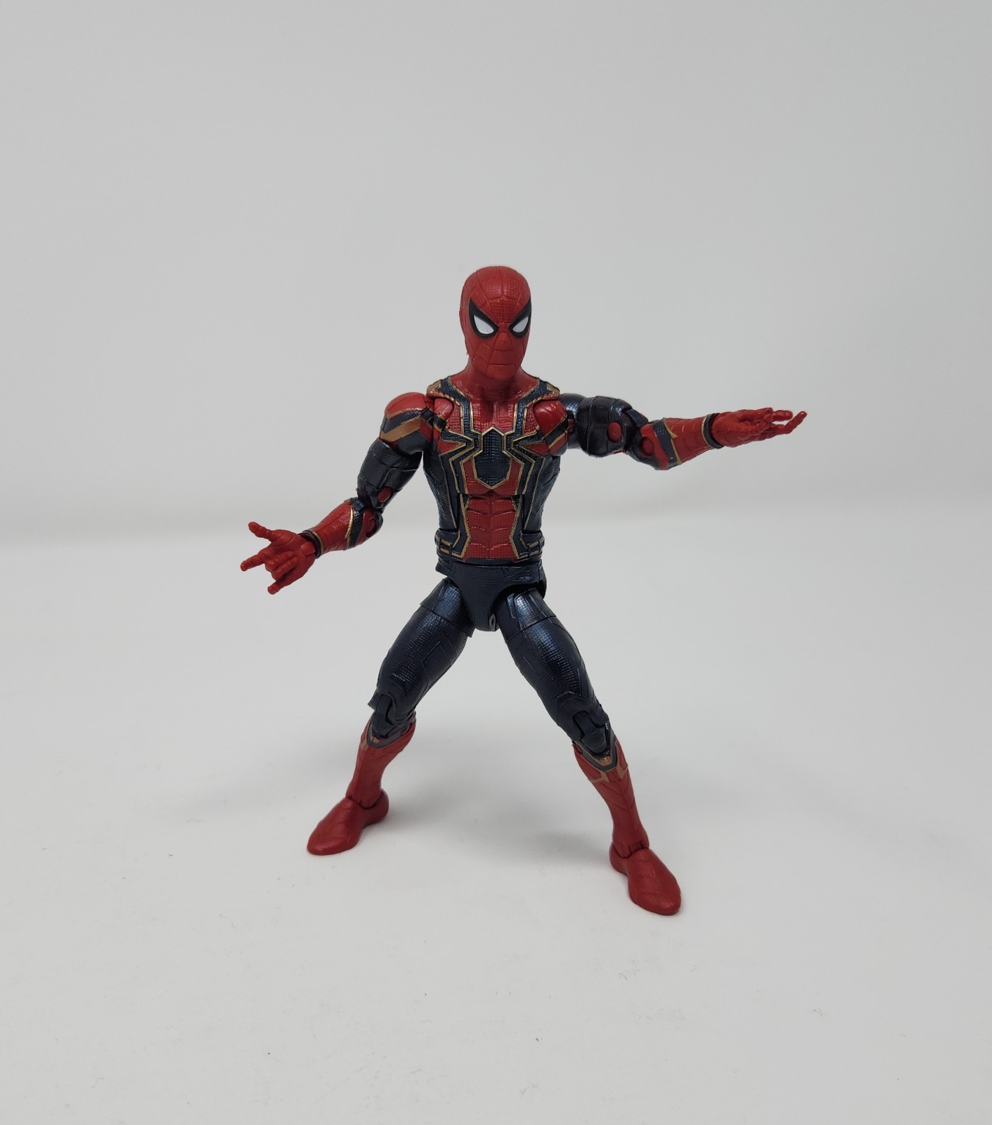 Marvel Legends Iron Spider Spider-Man Infinity War 6" in action figure Loose