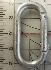 RARE 70s VINTAGE PRE LOGO REI OVAL CARABINER