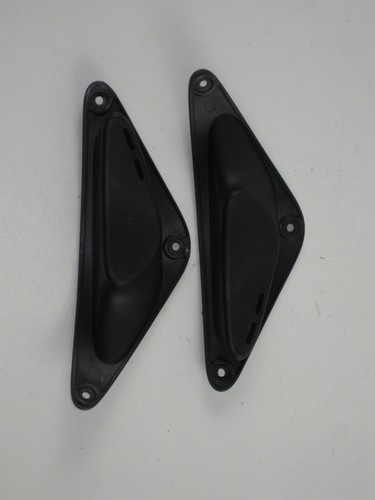 Cache cadre, cache latéral gauche droit Yamaha YZF R6 RJ03 année 99-02 - Photo 2/3