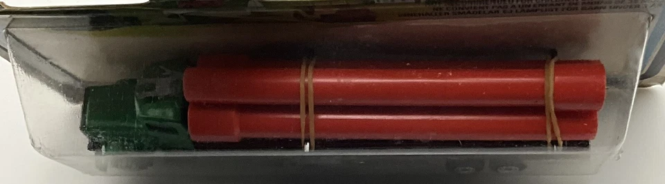 1979 Matchbox Lesney 900/Two Packs Pipe Truck TP-25 (Black Trailer) - Image 2 of 4