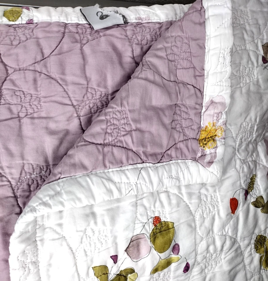 Yves Delorme Eclats Made in France Quilted Coverlet Queen 100% Cotton Sateen - Image 4 of 4