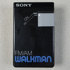 Sony FM / AM Walkman Model SRF-21W TESTED WORKS
