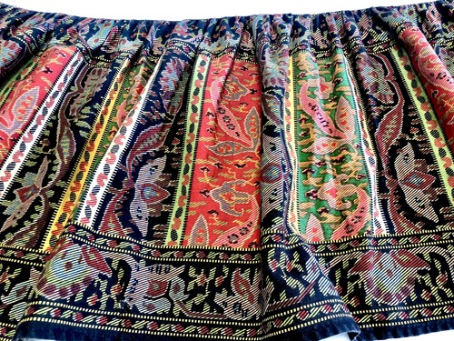 A Rare Vintage Ralph Lauren Leningrad Queen Bedskirt Colorful Design Cotton USA