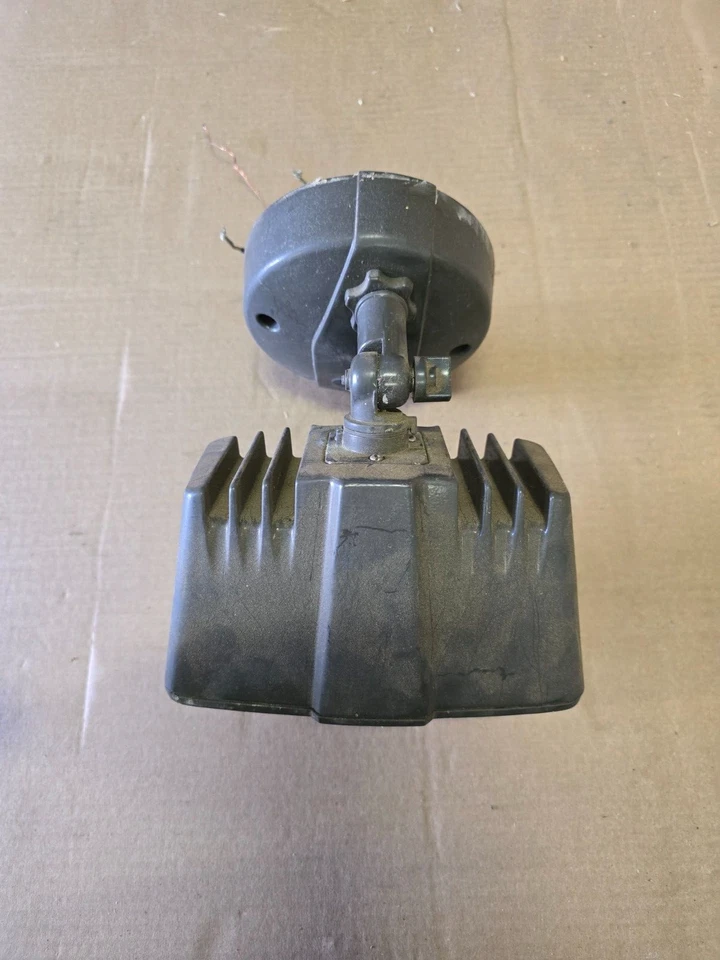 Cooper Lighting Halo Led Flood Light FSL2030 5000K 1900 Lumens, Bronze - Image 2 of 3